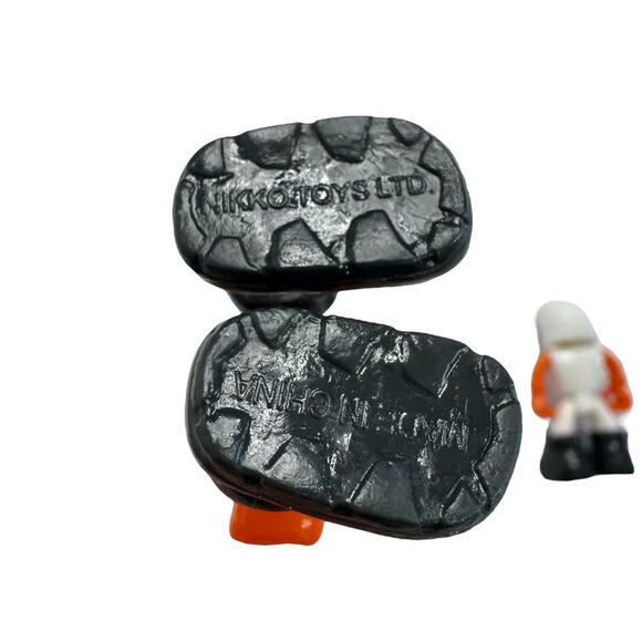 NIKKO Machine Maker Mission to Mars Figure Space Astronaut Set of 2 Orange Whire - Picture 4 of 4